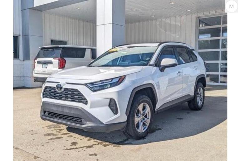 Selling My 2023 Toyota Rav 4 XLE AWD