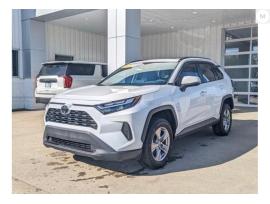Selling My 2023 Toyota Rav 4 XLE AWD