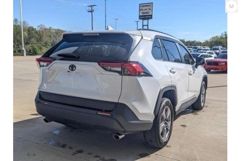 Selling My 2023 Toyota Rav 4 XLE AWD