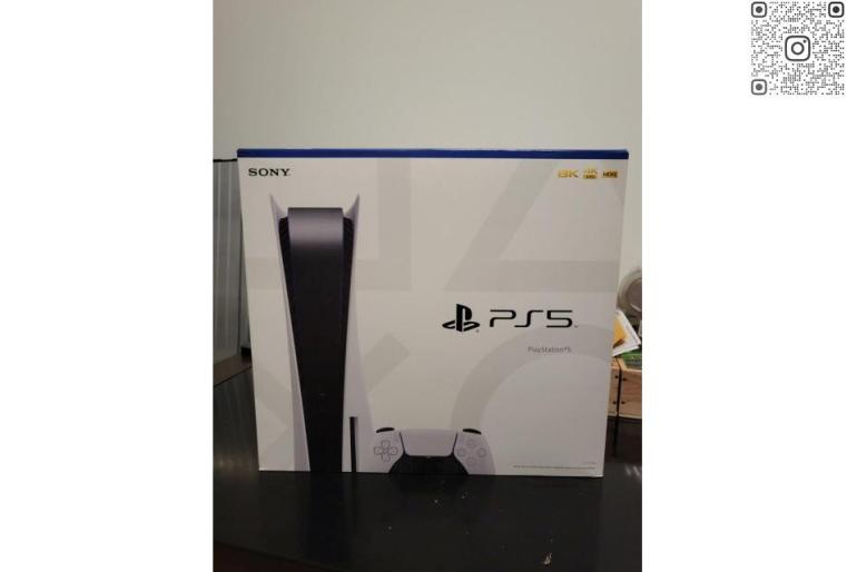 Fast Shipping! BRAND NEW Sony PlayStation 5 Console Disc Edition